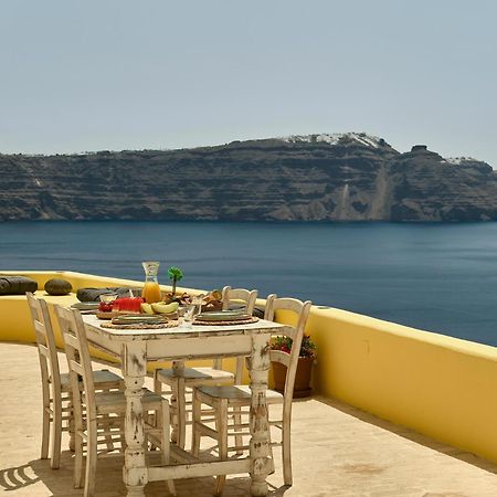 Ilivatos - Elegant Villa On The Caldera'S Edge Oia  Exterior photo