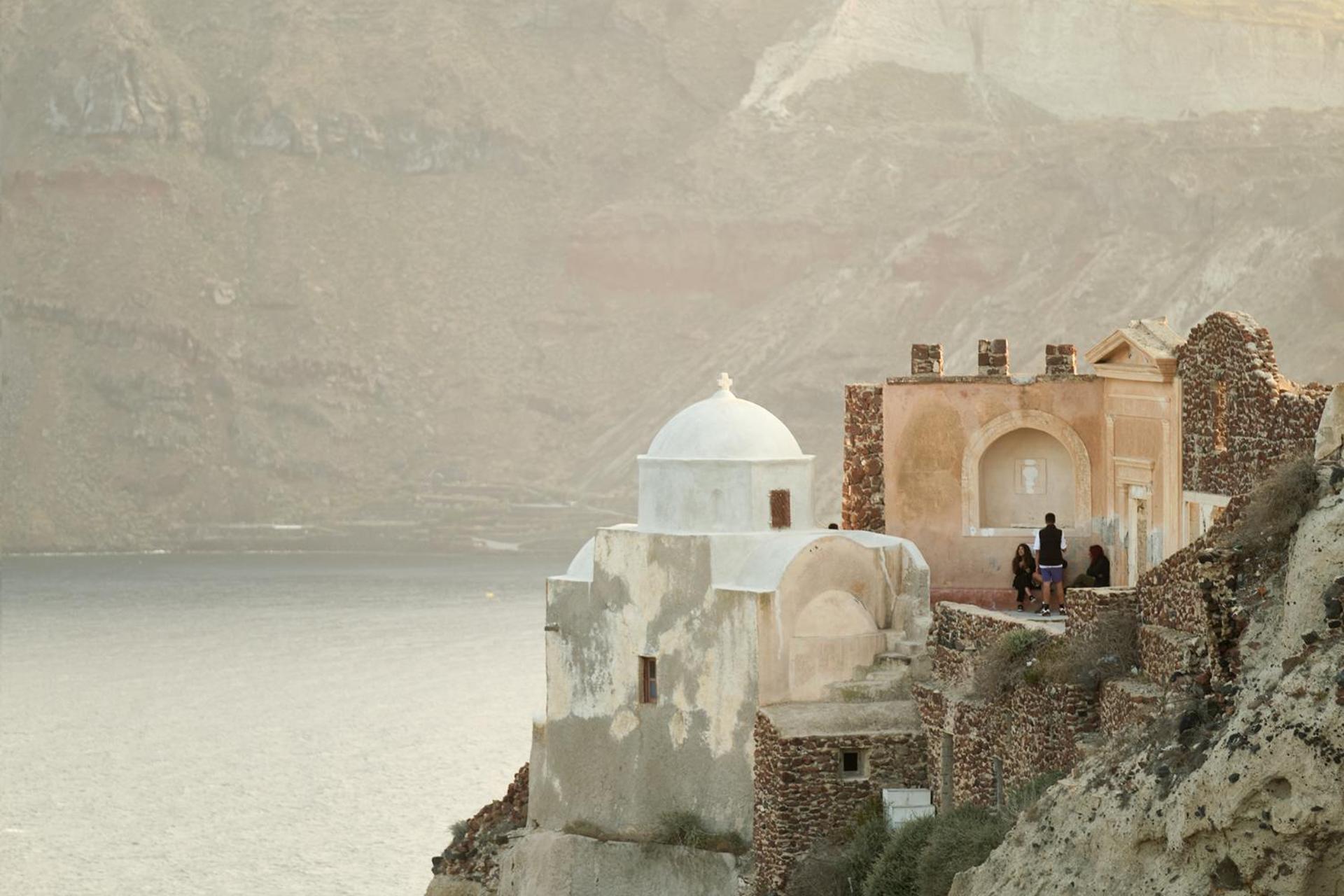 Ilivatos - Elegant Villa On The Caldera'S Edge Oia  Exterior photo