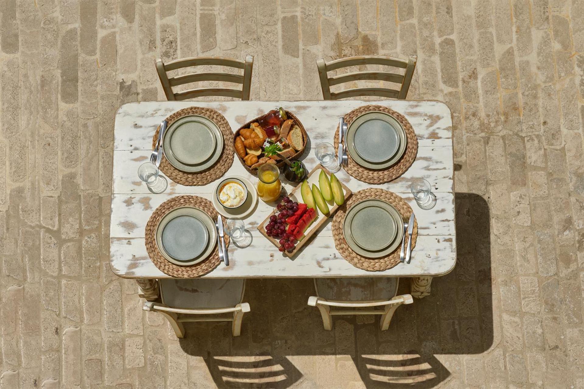 Ilivatos - Elegant Villa On The Caldera'S Edge Oia  Exterior photo
