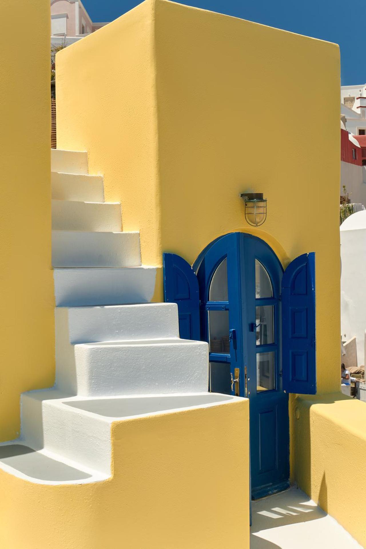 Ilivatos - Elegant Villa On The Caldera'S Edge Oia  Exterior photo